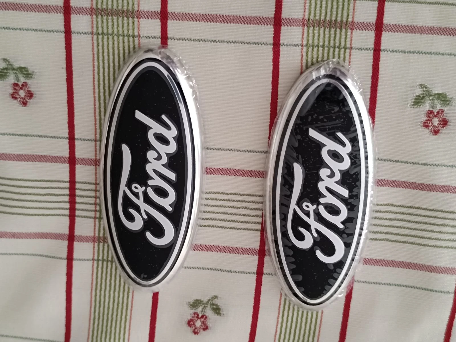 Símbolo Ford 11 cm preto